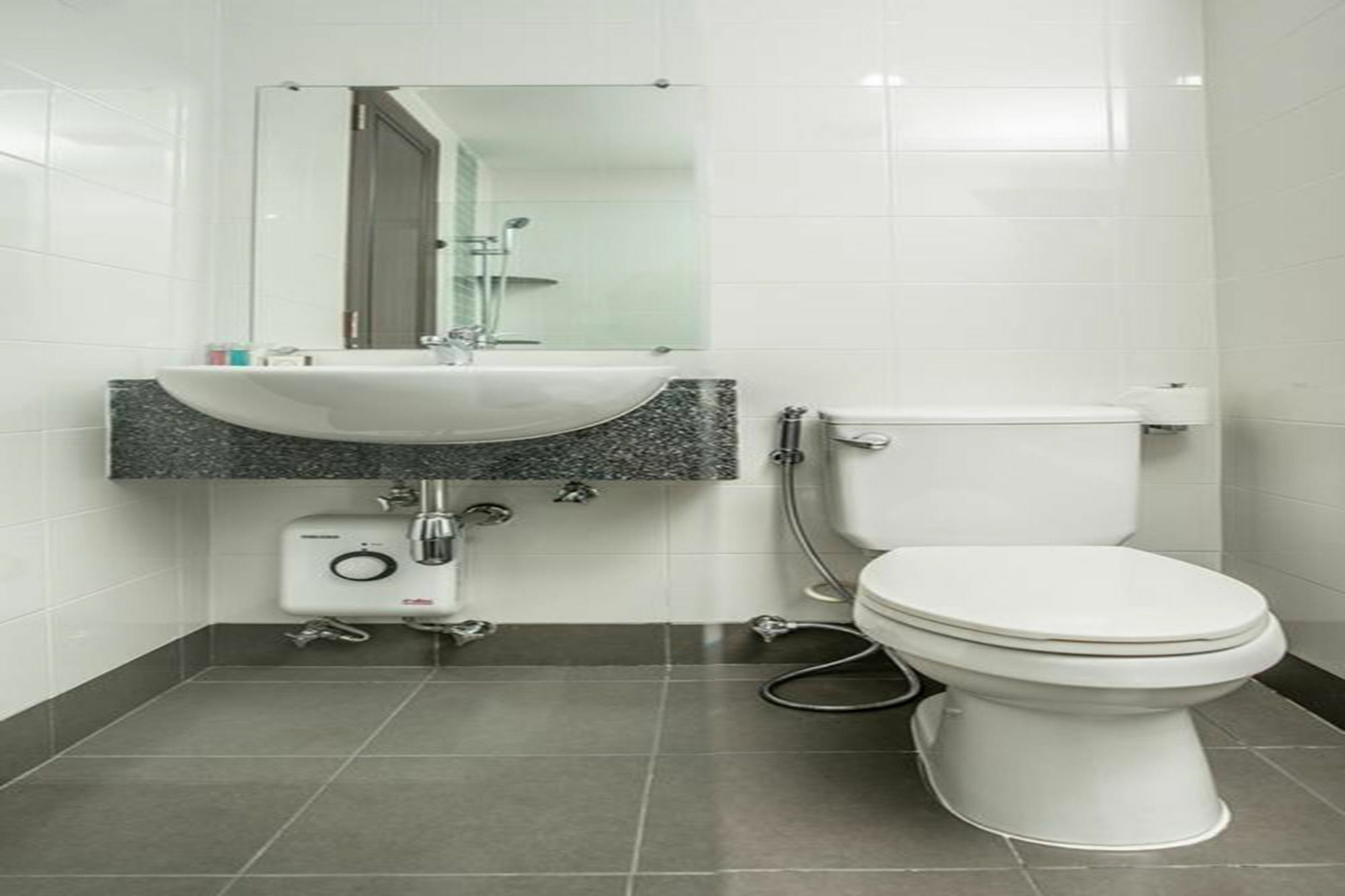 Winner Sriracha Serviced Apartment Si Racha Dış mekan fotoğraf