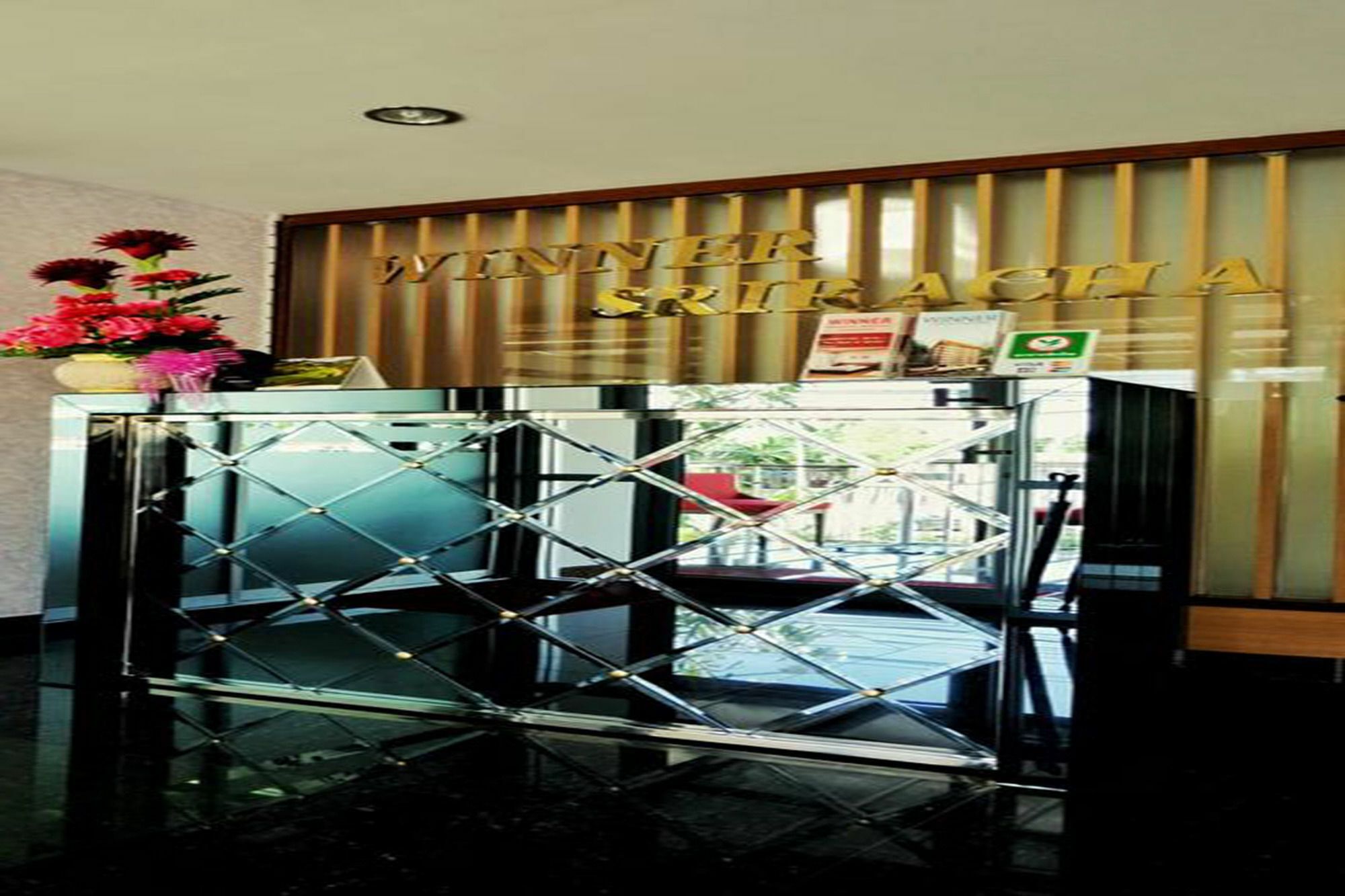 Winner Sriracha Serviced Apartment Si Racha Dış mekan fotoğraf